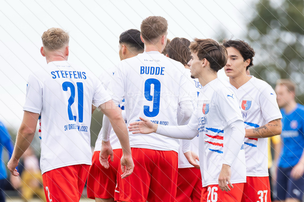 20251004_Picselweb-Fotografie_1R3_3333_web | Bezirkspokal Viertelfinale, SV Ahlerstedt/Ottendorf - SV Drochtersen/Assel II, Ergebnis 0:3. Foto: Jörg Struwe - picselweb.de - Realisiert mit Pictrs.com