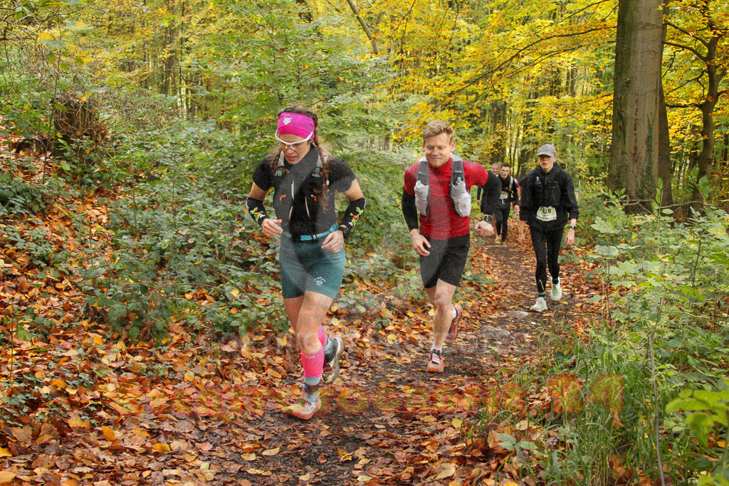 251026_1246_EV4_5783 | Sportfotografie im Rhein-Sieg Kreis, Köln, Bonn, NRW, Rheinland Pfalz, Hessen, etc. Unser Tätigkeitsfeld umfasst den Laufsport vom Volkslauf über den Marathon, Duathlon, Triathon bis zum Ultralauf wie Kölnpfad Ultra oder Schindertrail.