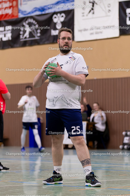 Handball I Herren I Saison 2025-2026 I SHSE Manfred-Frank-Pokal I Viertelfinale I HSG Kalkberg 06 II - HSG Kalkberg 06 139 | Lukas Krosta (25, HSG Kalkberg 06 II) - Realisiert mit Pictrs.com