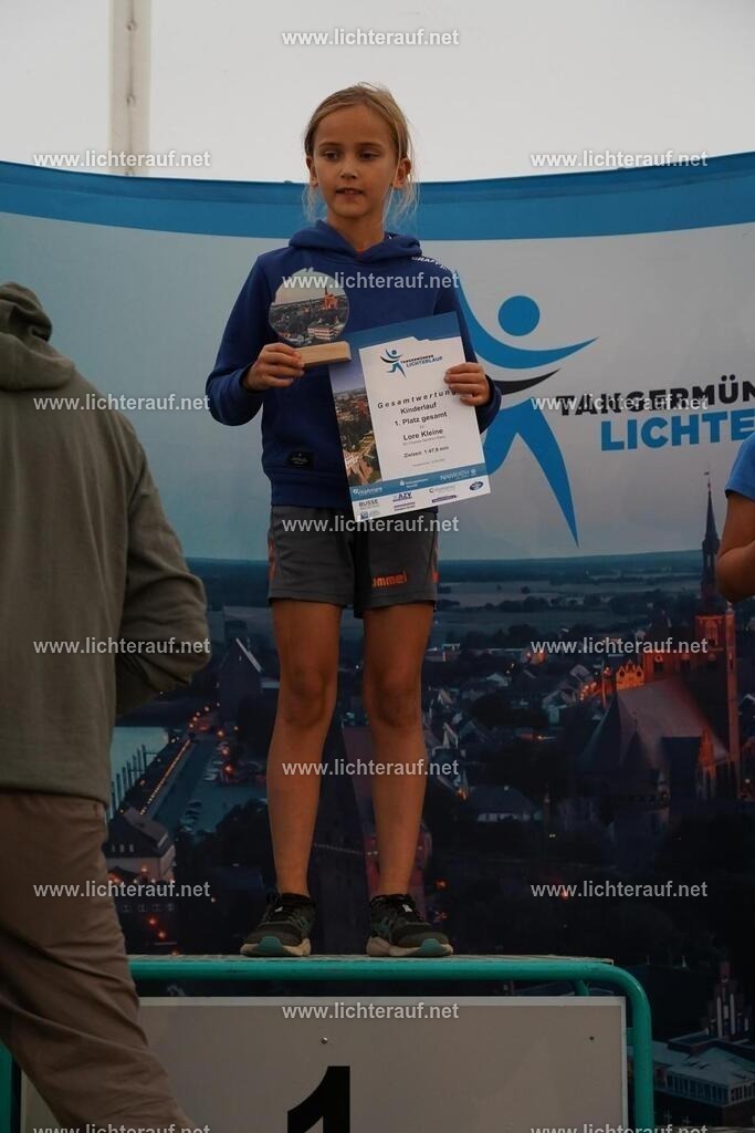 DSC05156 | Lichterlauf  - Realized with Pictrs.com