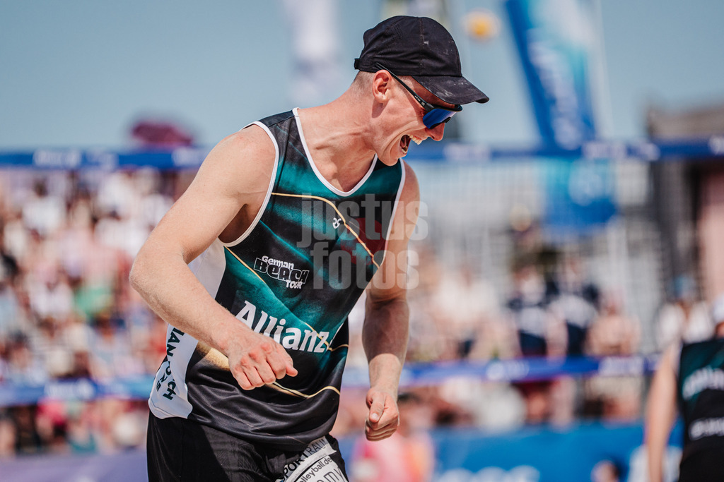 Beachvolleyball | Männer | Allianz German Beach Tour 2025 | Tourstop Bremen | 14.06.2025 | Jonas Reinhardt jubelt