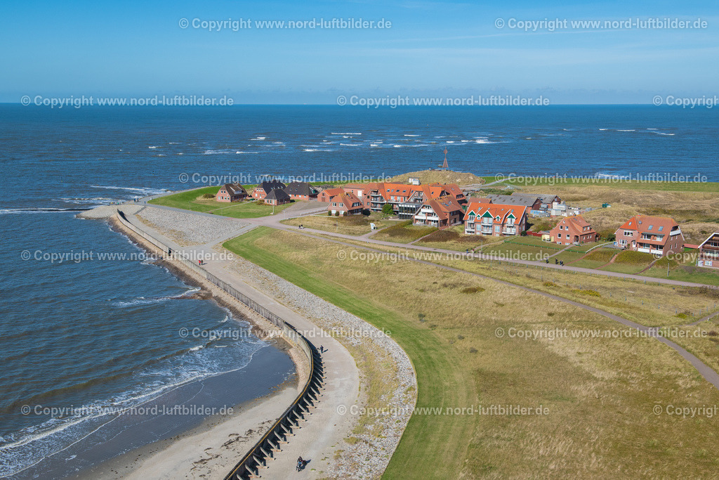 Baltrum_ELS_6344091022 | BALTRUM 09.10.2022 Ortsansicht der Straßen und Häuser der Wohngebiete von West- und Ost- Dorf auf der Nordsee- Insel Baltrum im Bundesland Niedersachsen. Weiterführende Informationen bei: Nordseeheilbad Insel Baltrum. // Town View of the streets and houses of the residential areas in Ostdorf and Westdorf on the North Sea island Baltrum in the state Lower Saxony. Further information at: Nordseeheilbad Insel Baltrum. Foto: Martin Elsen