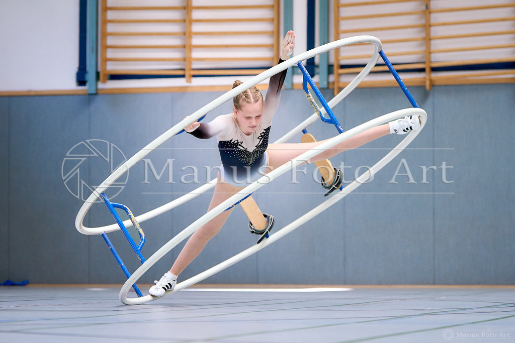 C-DSC06389 | Professionelle Sportfotografie in Hamburg, Schleswig-Holstein und Niedersachsen – spezialisiert auf Rhönrad, Geräteturnen, Leistungsturnen und rhythmische Sportgymnastik. Bundesweite Begleitung von Rhönrad-Events. Jetzt Sport-Fotos - Realisiert mit Pictrs.com