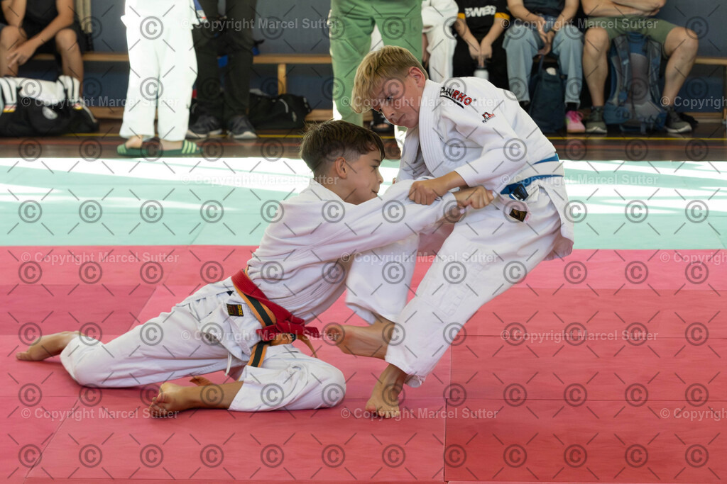 250920-105610-_G2A9708-MarcelSutter | Finde und bestelle deine Sport- und Eventfotos in höchster Qualität. Professionelle Aufnahmen von Wettkämpfen, Veranstaltungen und Outdoor-Events – schnell und einfach online bestellen. - Realisiert mit Pictrs.com