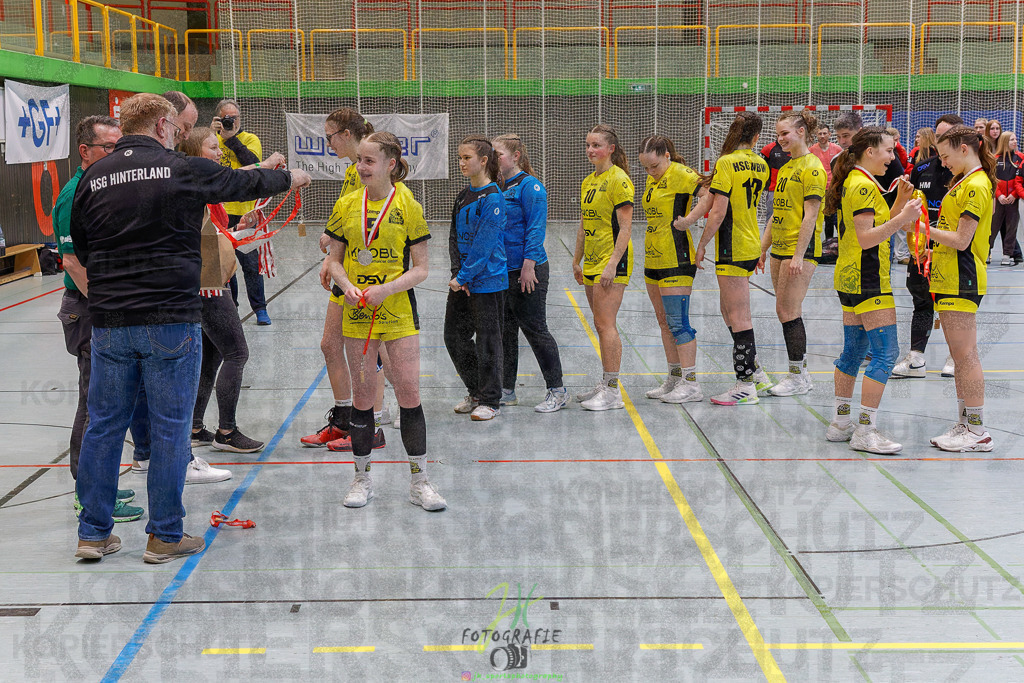 Hessenmeisterschaft wJC - Finale; HSG Kleenheim - HSG Weiterstadt/ Braunsh.Worf. | Hessenmeisterschaft wJC - Finale; HSG Kleenheim - HSG Weiterstadt/ Braunsh.Worf. am 22.03.2025 in Biedenkopf (Sporthalle Lahntalschule)Photo © 2025 - Jörg Heinrich - Realisiert mit Pictrs.com