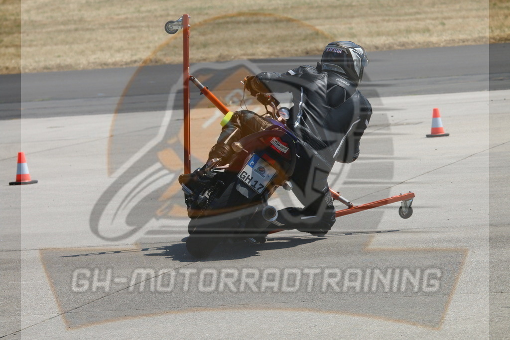 IMG_3101 | gh-motorradtraining-foto.de - Realisiert mit Pictrs.com