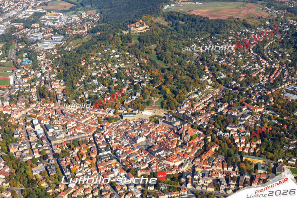 Die Luftaufnahme der Stadt Coburg wurde vom UL-Flugzeug heraus erstellt ( keine Drohne )- hohe Auflösung für beste Qualität