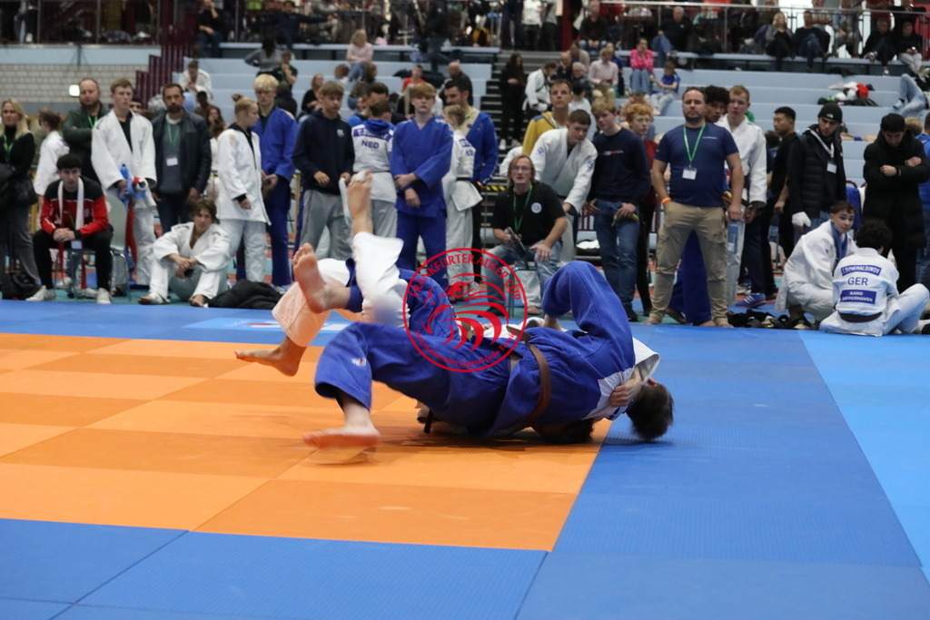 1J7A2464 | Fotos vom Adler Cup - Pictures from Adler Cup

Hier findet Ihr alle Eindrücke und großen Momente der Adler Cup Wochenenden. Here you will find all impressions and great moments of the Adler Cup weekends. - Realisiert mit Pictrs.com