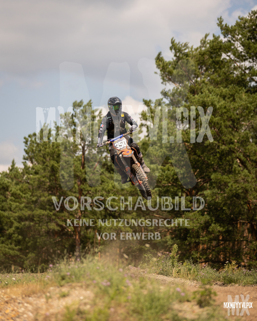 866A1792 | mxndyyvipix
