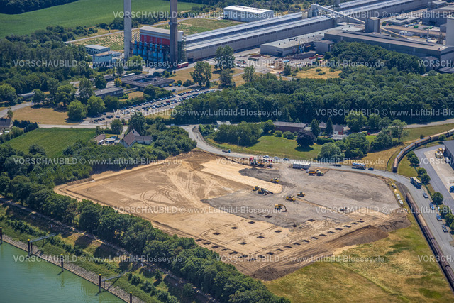 Voerde220702831 | Luftbild, Baustelle an der Schleusenstraße, TRIMET Aluminium SE mit 2 Türmen, Emmelsum, Voerde, Ruhrgebiet, Nordrhein-Westfalen, Deutschland