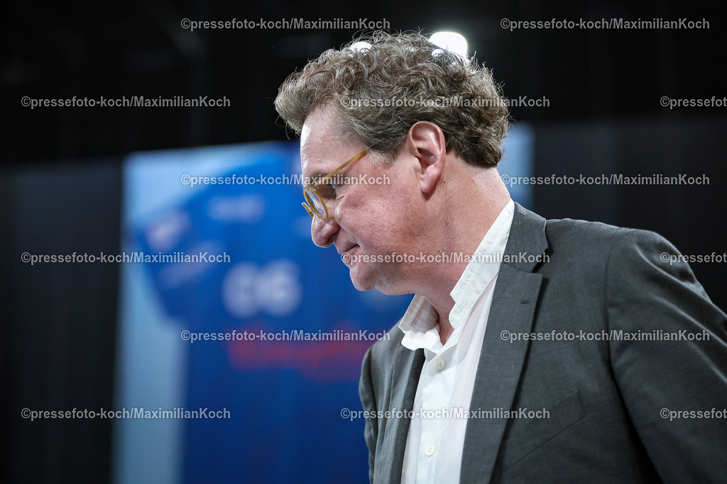 Due1HBL02062401002 | 02.06.2024, Handball, Düsseldorf, PSD-Bank Dome, Liqui Moly Handball Bundesliga, Spieltag 34, Saison 2023 2024, Bergischer HC - SG Flensburg-Handewitt: Geschäftsführer Jörg Föste (BHC)