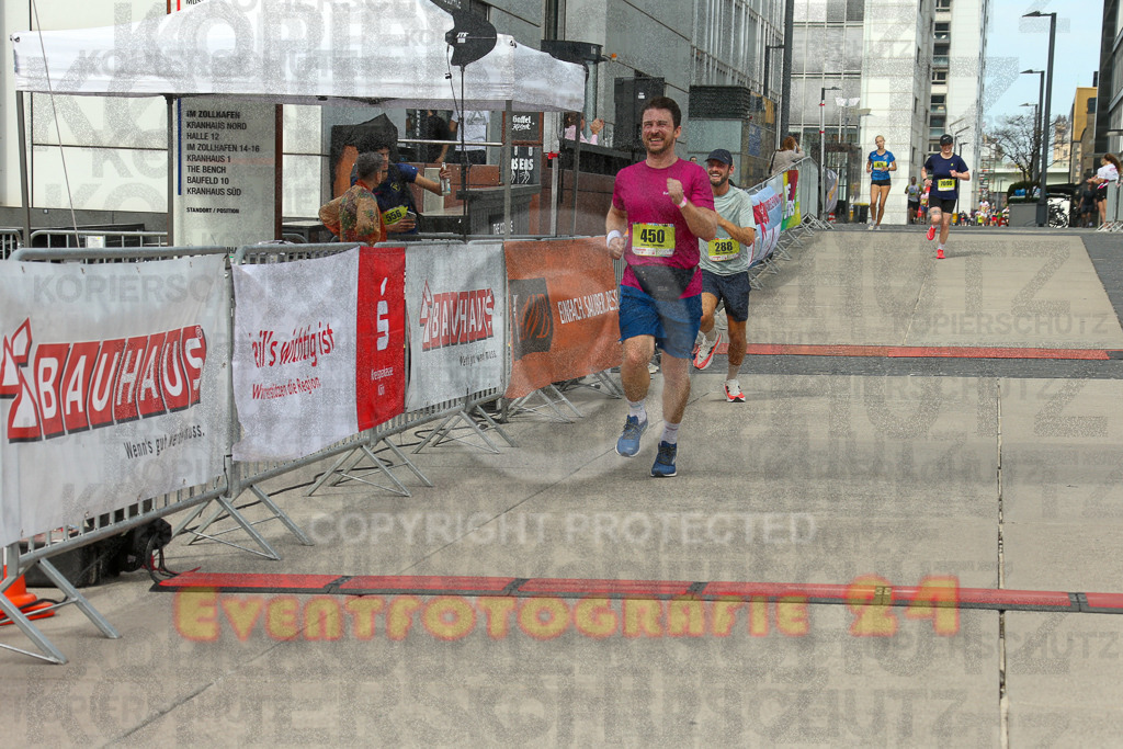 250920_1325_EX1_4420 | Sportfotografie im Rhein-Sieg Kreis, Köln, Bonn, NRW, Rheinland Pfalz, Hessen, etc. Unser Tätigkeitsfeld umfasst den Laufsport vom Volkslauf über den Marathon, Duathlon, Triathon bis zum Ultralauf wie Kölnpfad Ultra oder Schindertrail.