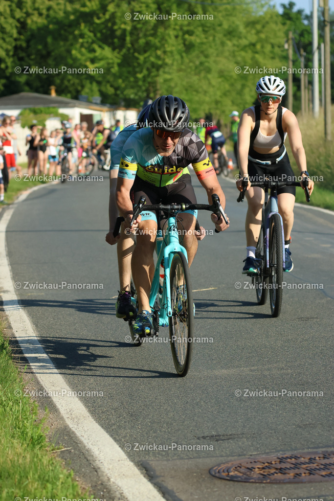 Tag 1 Rad Klein-084 | Urban. Natur. Panorama. Luftbild. 
Der Bildershop für aufregende Perspektiven!
Für Deko, Wandbild und Kalender!
Wir bringen LED-Bilder zum Leuchten!
