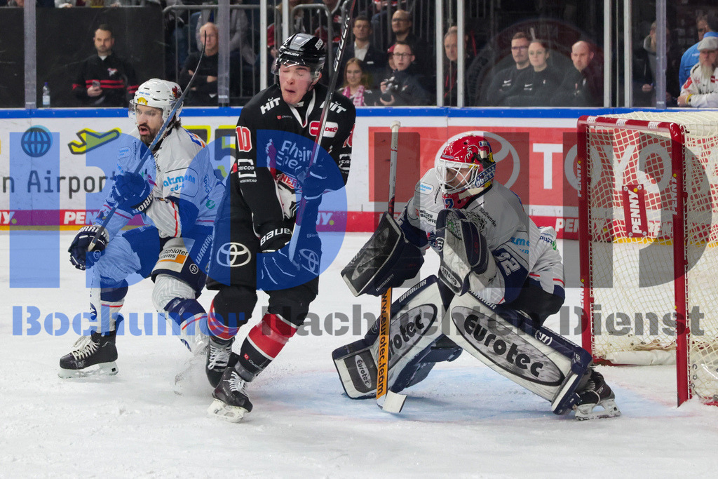 SES_KOLISE20250119-29 | bond - Realisiert mit Pictrs.com