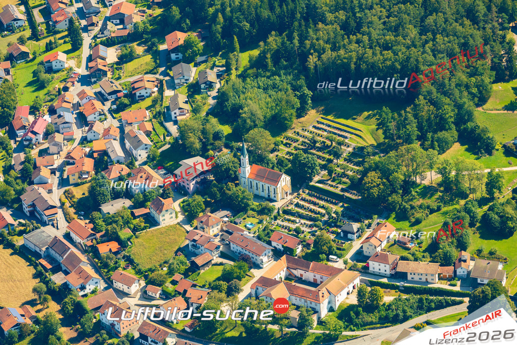 Luftaufnahme von Hohenwarth - Die Luftaufnahme wurde 2025 vom UL-Flugzeug heraus erstellt ( keine Drohne ) - Hochauflösende Luftaufnahme - für professionelle Ausdrucke geeignet. Die Geschenkidee !Mit Lizenz und Bildrechte bestellbar