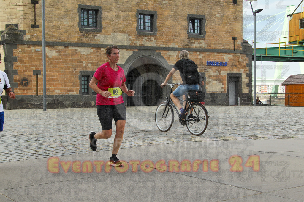 250920_1524_EV4_8700 | Sportfotografie im Rhein-Sieg Kreis, Köln, Bonn, NRW, Rheinland Pfalz, Hessen, etc. Unser Tätigkeitsfeld umfasst den Laufsport vom Volkslauf über den Marathon, Duathlon, Triathon bis zum Ultralauf wie Kölnpfad Ultra oder Schindertrail.