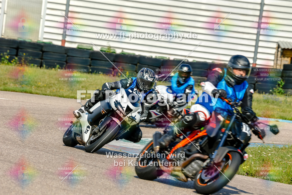 Chambley Juli-0380 | Hier findet Ihr Bilder von Touristenfahrten auf der Nürburgring Nordschleife oder von anderen Veranstaltungen die ich besucht habe. Viel Spass beim Durch Schauen 