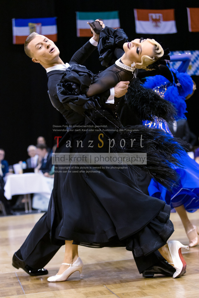 20241102_DM_HGR_Std_15882 | Tanzsportbilder, Standardtanz, Lateintanz, WDSF, DTV, LTVB, dancecomp, goc, hessen tanzt, blaues band der spree, walzer, tango, wiener walzer, slowfox, quickstepp, samba, rumba, cha-cha-cha, paso doble. jive, hd-kroft photography, turniertanzsport