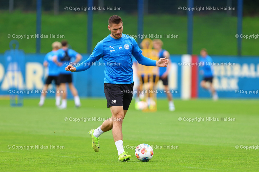 NH_HolsteinKiel_Training_22072025 | #25 Marcus Müller (Holstein Kiel)Fußball I Herren I Training I Saison 2025-2026 I Holstein Kiel I 22.07.2025 I Citti-Fußballpark