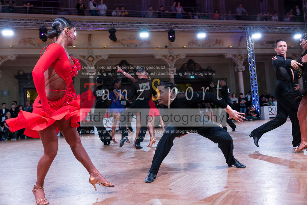 20240706_WDSF_WO_Latin_10420 | Tanzsportbilder, Standardtanz, Lateintanz, WDSF, DTV, LTVB, dancecomp, goc, hessen tanzt, blaues band der spree, walzer, tango, wiener walzer, slowfox, quickstepp, samba, rumba, cha-cha-cha, paso doble. jive, hd-kroft photography, turniertanzsport