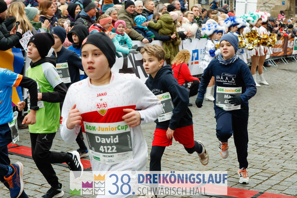 400m AOK Junior Cup | 3 Koenigslauf 2024 400m AOK Junior Cup - Realisiert mit Pictrs.com