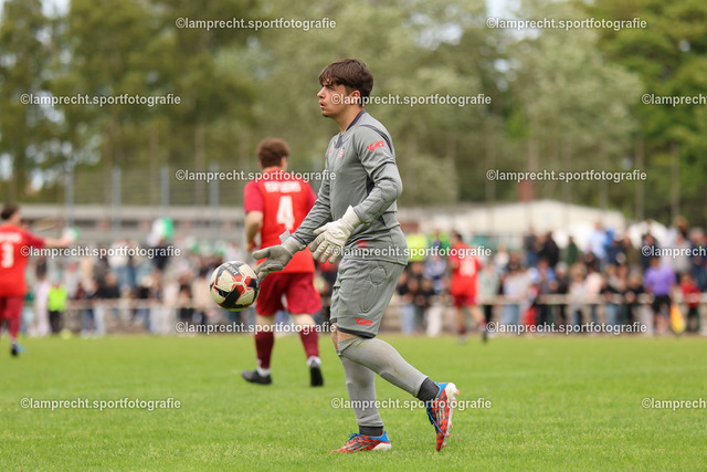 Fußball I Junioren I Kreispokal Lübeck I Finale I JSG Concordia Lübeck - TSV Siems I 09.06.2025.052 | Leonard Herbertz (1, TSV Siems) - Realisiert mit Pictrs.com