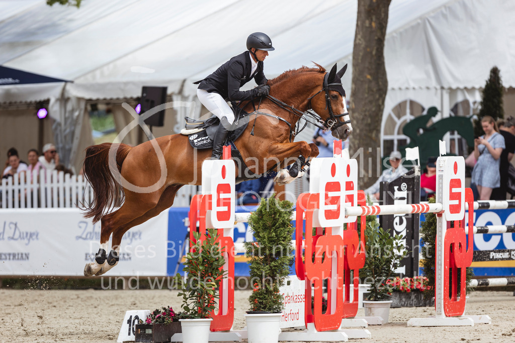 240714_BHO_M2-Spr-2-386 | Deine schönsten Turniermomente als professionelle Fotos! Entdecke hochwertige Pferdesport-Fotografie im Online-Shop. Jetzt Fotos finden & bestellen!