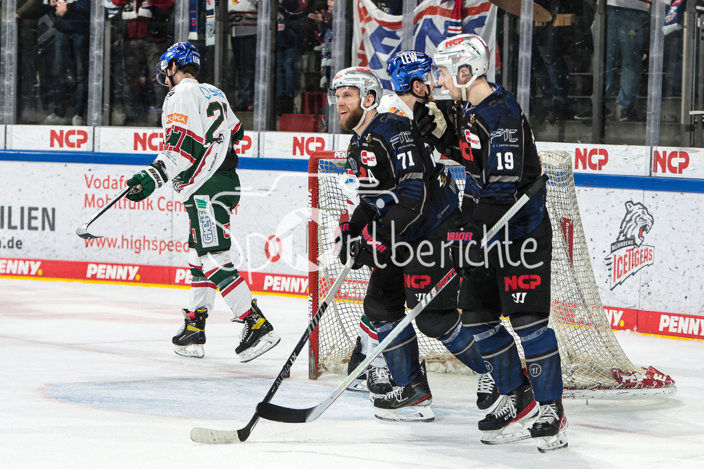 Nuernberg ICE Tigers - Augsburger Panther | Jubel der ICE Tigers nach dem Treffer zum 6-3 durch Andrew BODNARCHUK (NIT #71)