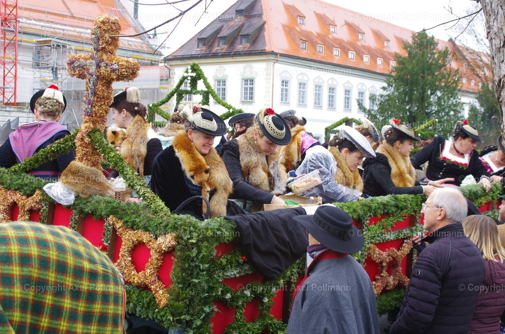 IMGP9543 | fotografiert von Axel PollmannLeonhardi Wallfahrt Benediktbeuern und Murnau, Fronleichnam, Fasching, Landschaft im Loisachtal und Benediktbeuern  - Realisiert mit Pictrs.com