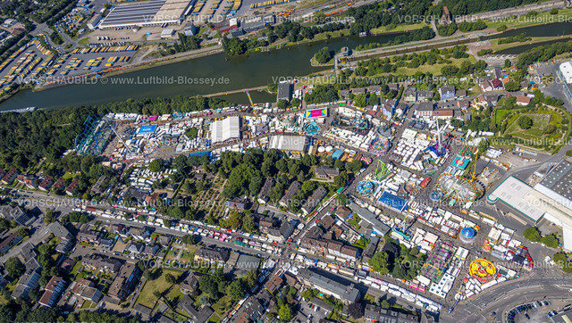 Herne240803371 | Luftbild, Cranger Kirmes, Volksfest mit Fahrgeschäften und Gastronomie, Riesenrad, Unser Fritz, Herne, Ruhrgebiet, Nordrhein-Westfalen, Deutschland
