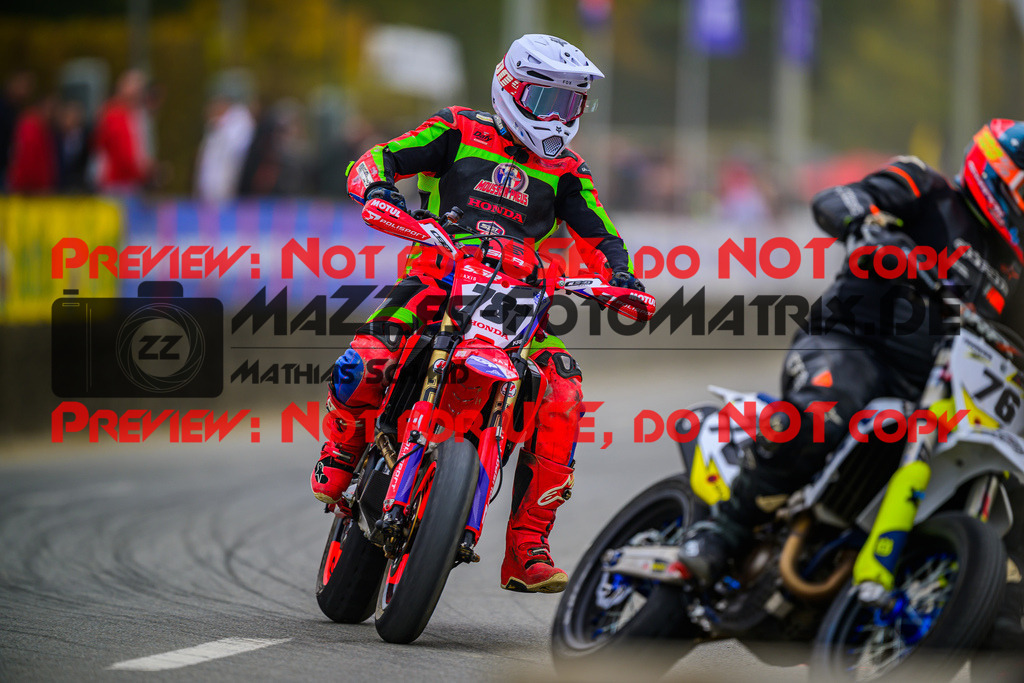 MaZZes_Fotomatrix_20251011_6007705_5524 | SENIOR