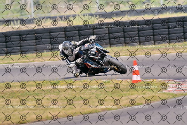 26bt05-1920 | markuskiefer.com - Realisiert mit Pictrs.com