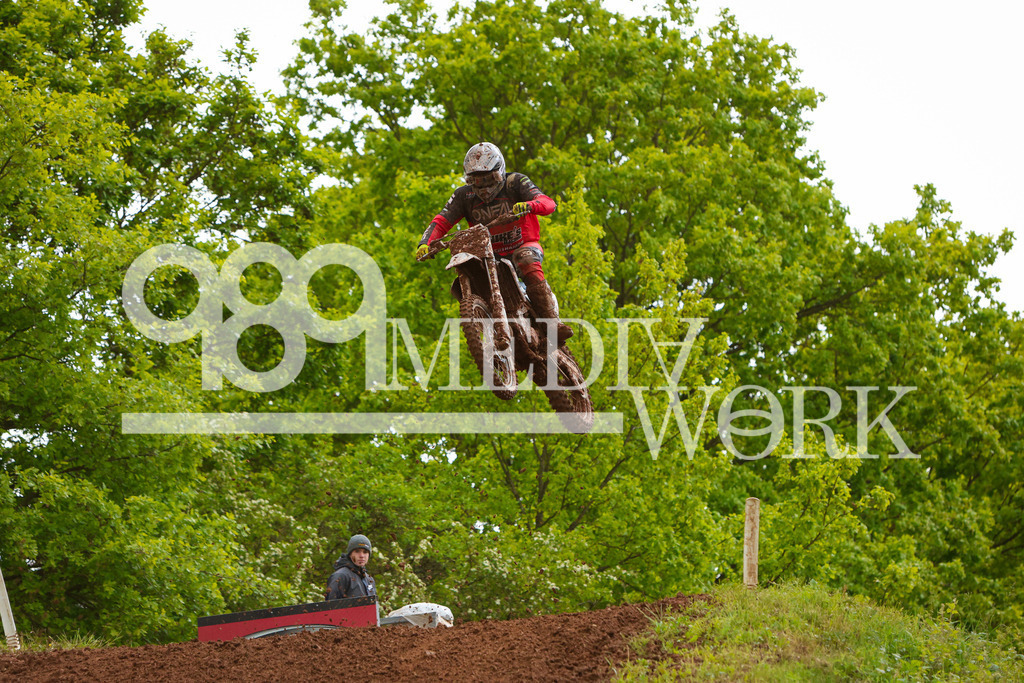 5E6A0214 | 989 MEDIAWORK