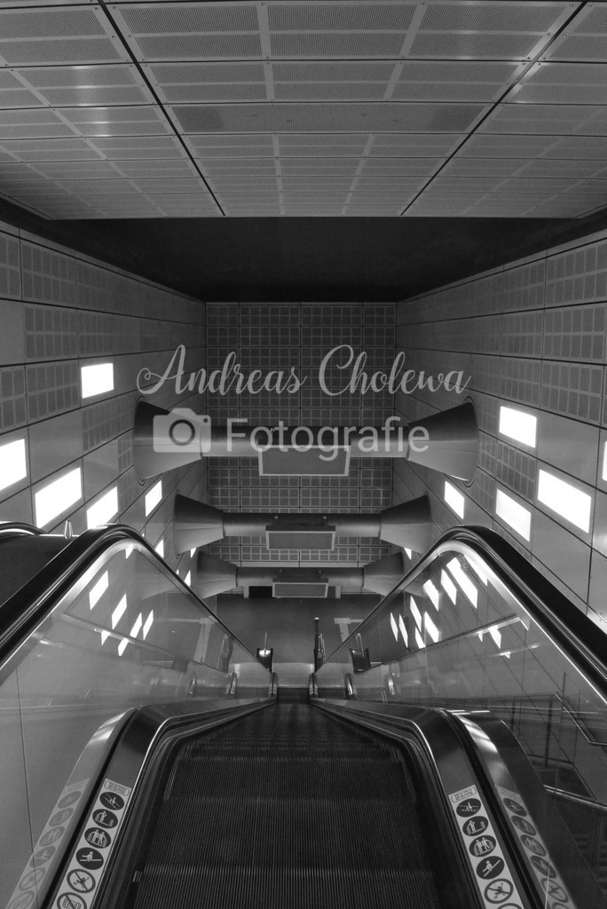 Die Rolltreppe | Der Onlineshop für malerische Fotografien aus dem Landkreis Vechta✅ Premium Druck auf Leinwand✅ Acryl✅ oder Alu-Dibond✅➤Jetzt Bestellen! - Realisiert mit Pictrs.com