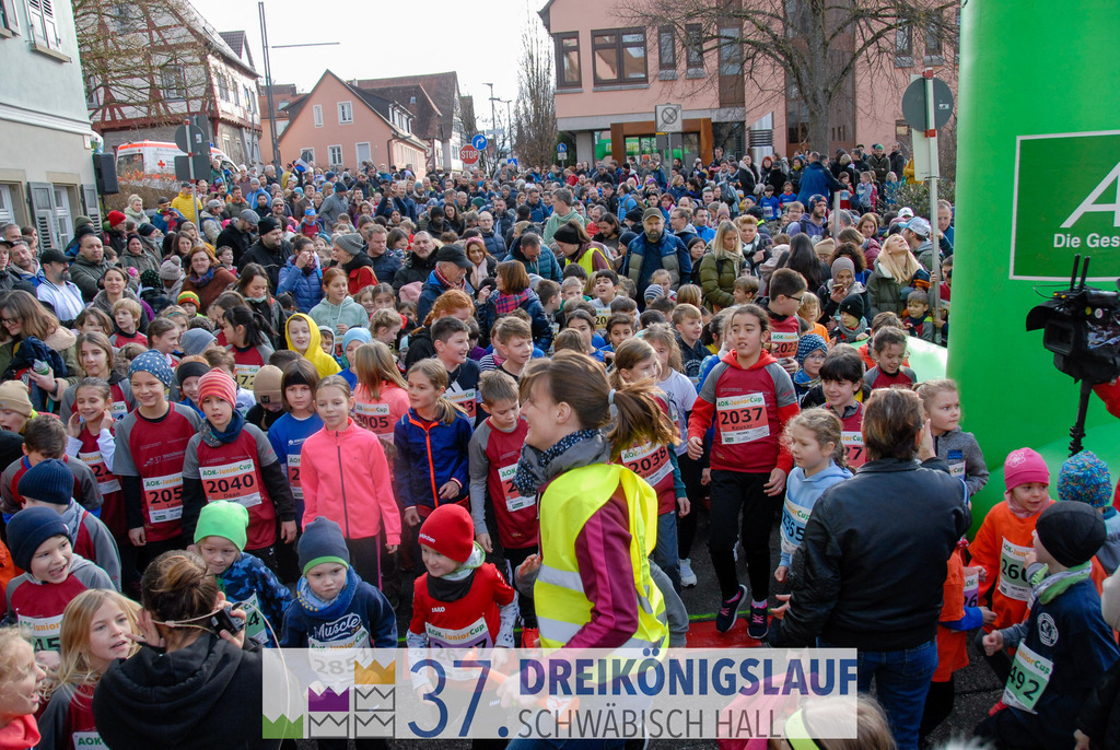 AOK JuniorCup 400m | 3Koenigslauf 2023 - Realisiert mit Pictrs.com