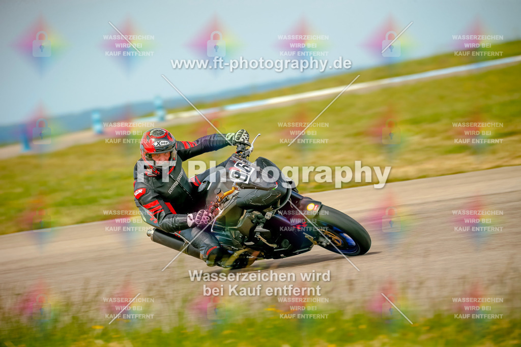 _MOT1106 | Hier findet Ihr Bilder von Touristenfahrten auf der Nürburgring Nordschleife oder von anderen Veranstaltungen die ich besucht habe. Viel Spass beim Durch Schauen 