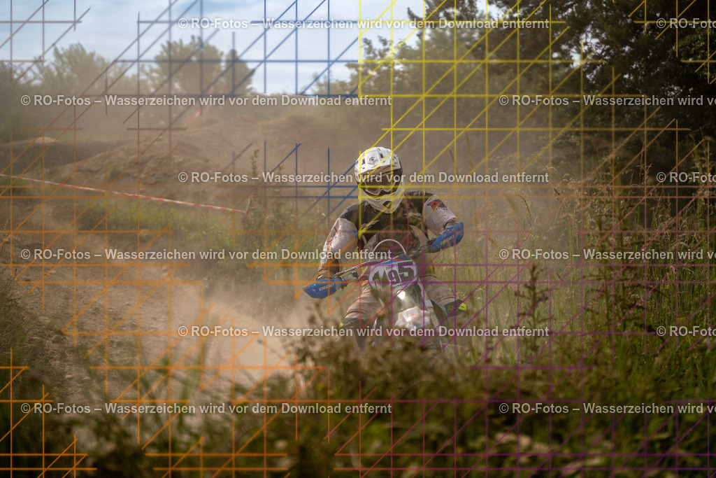 Niederwürzbach 4 Lauf-701 | Sportfotografie von RO-Fotos: Motorsport, Motocross, Enduro, Laufveranstaltungen und Triathlon. Professionelle Fotos von Sportlern und Events. - Realisiert mit Pictrs.com