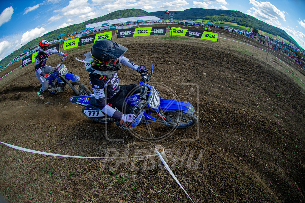 Yami (171) | Paeschuphoto Shop - Wer nicht sucht der auch nicht findet.Ob Motocrossbilder oder von einem besuchtem Spiel, Hauptsache Action. - Realisiert mit Pictrs.com