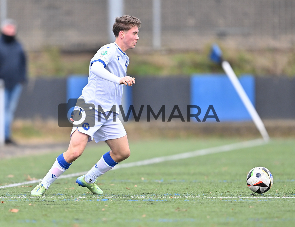 Fussball I Herren I Saison 2025-2026 I Bundesliga I 6. Spieltag I Eintracht Frankfurt - FC Bayern München  | MWMARA - Realisiert mit Pictrs.com