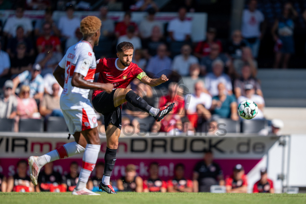 SG Sonnenhof Großaspach vs. Fortuna Köln, Fussball, 3. Liga, 1. Spieltag, 08.08.2026 | Volkan Celiktas (SG Sonnenhof Großaspach, #05),SG Sonnenhof Großaspach vs. Fortuna Köln, Fussball, 3. Liga, 1. Spieltag, 08.08.2026,DFB regulations prohibit any use of photographs as image sequences and/or quasi-video