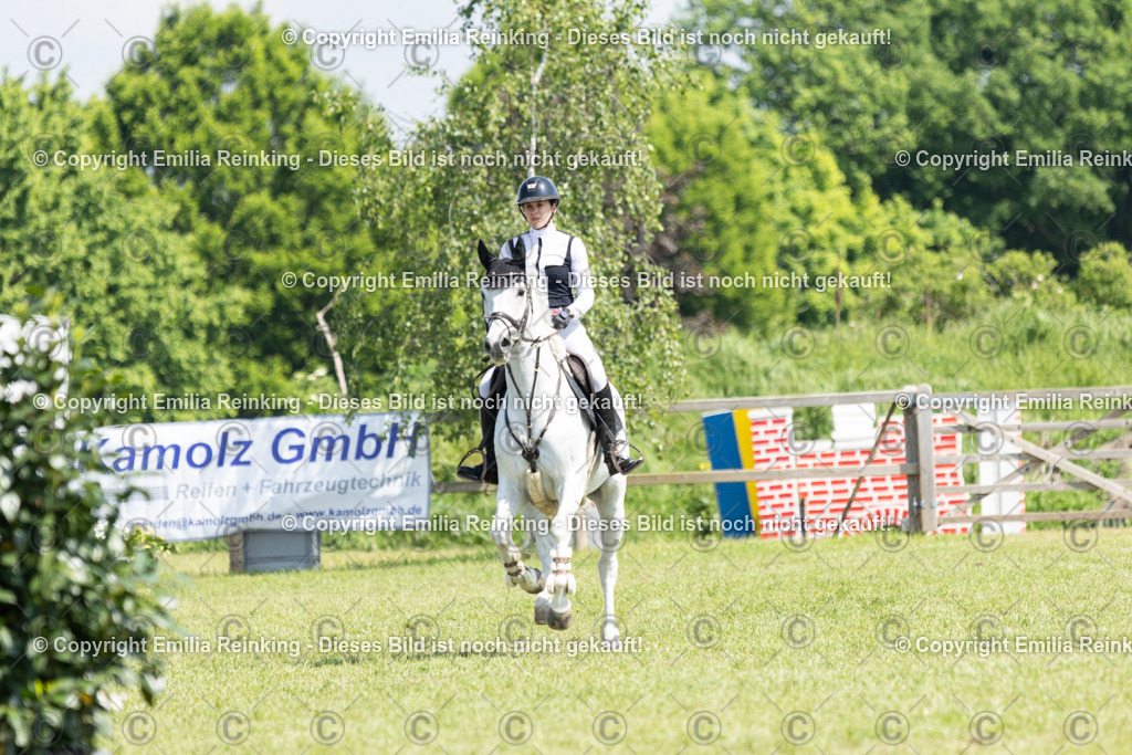 CL5A3698 | Emilia Reinking Fotografie - Realisiert mit Pictrs.com