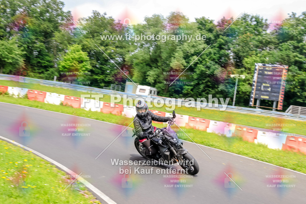 VBK-7259 | Hier findet Ihr Bilder von Touristenfahrten auf der Nürburgring Nordschleife oder von anderen Veranstaltungen die ich besucht habe. Viel Spass beim Durch Schauen 