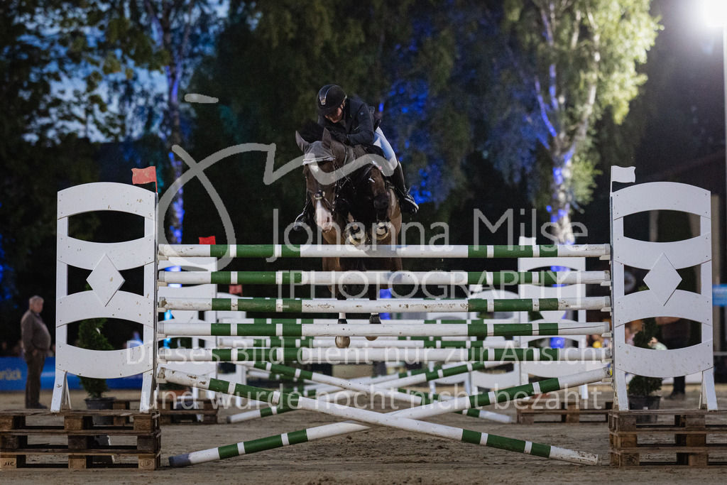 230826_Delbrueck_Barriere-125 | Deine schönsten Turniermomente als professionelle Fotos! Entdecke hochwertige Pferdesport-Fotografie im Online-Shop. Jetzt Fotos finden & bestellen!