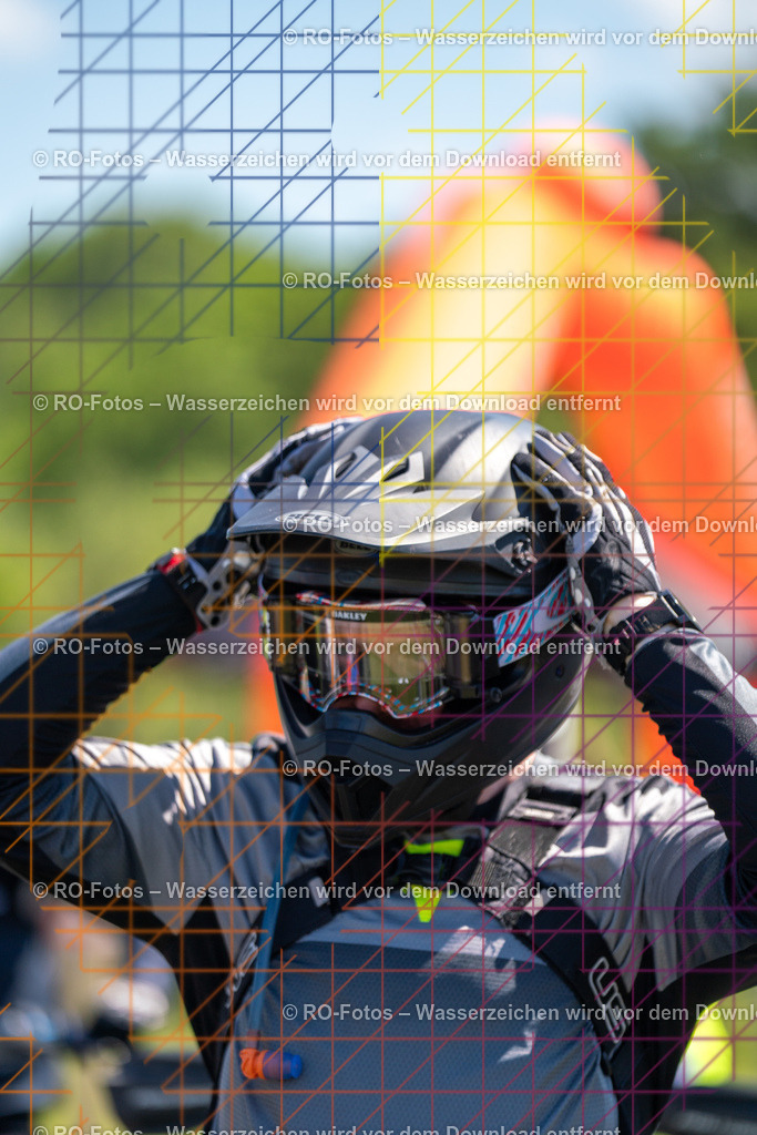 Wolfshausen 2 Lauf -115 | Sportfotografie von RO-Fotos: Motorsport, Motocross, Enduro, Laufveranstaltungen und Triathlon. Professionelle Fotos von Sportlern und Events. - Realisiert mit Pictrs.com