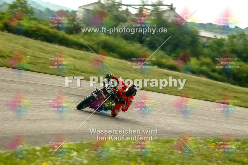 Chambley Juli-3370 | Hier findet Ihr Bilder von Touristenfahrten auf der Nürburgring Nordschleife oder von anderen Veranstaltungen die ich besucht habe. Viel Spass beim Durch Schauen 