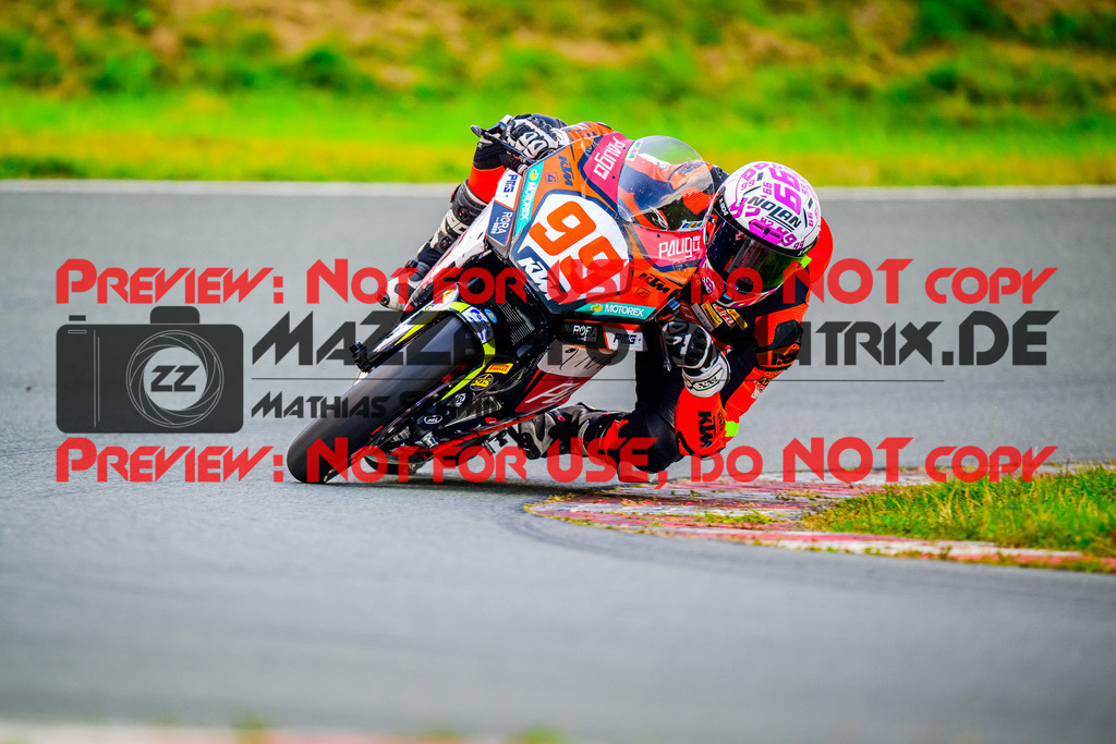 MaZZes_FotoMatrix_240728_6007705_6159 | SSP300