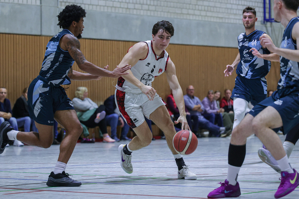 1.Regio BAYER GIANTS vs LippeBaskets Werne-46 | Fotos von Basketballspielen aus dem Raum NRW fotografiert von Gero Mueller-Laschet und Daniel Schaefer - Realisiert mit Pictrs.com