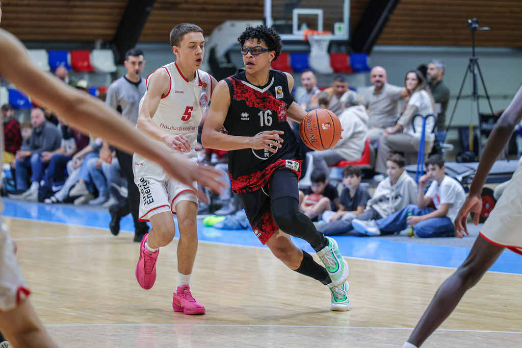 JBBL BAYER GIANTS @ BBV Rheinstars Köln-112 | Fotos von Basketballspielen aus dem Raum NRW fotografiert von Gero Mueller-Laschet und Daniel Schaefer - Realisiert mit Pictrs.com