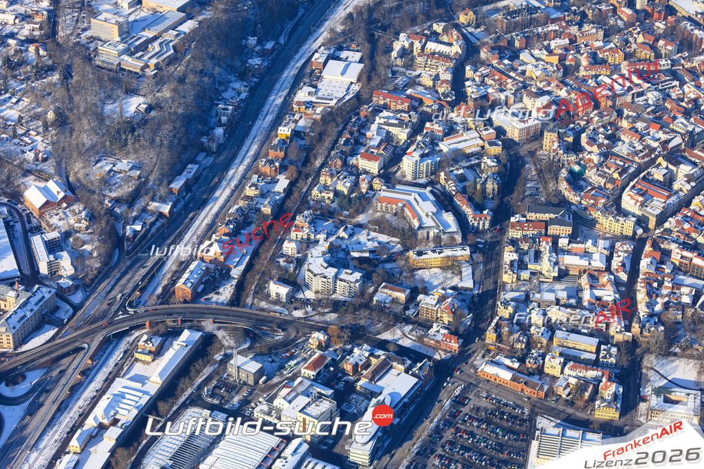 Die Luftaufnahme Coburg - Coburg wurde vom UL-Flugzeug (keine Drohne) aus fotografiert.Hohe Druck- Auflösung-die Geschenkidee!