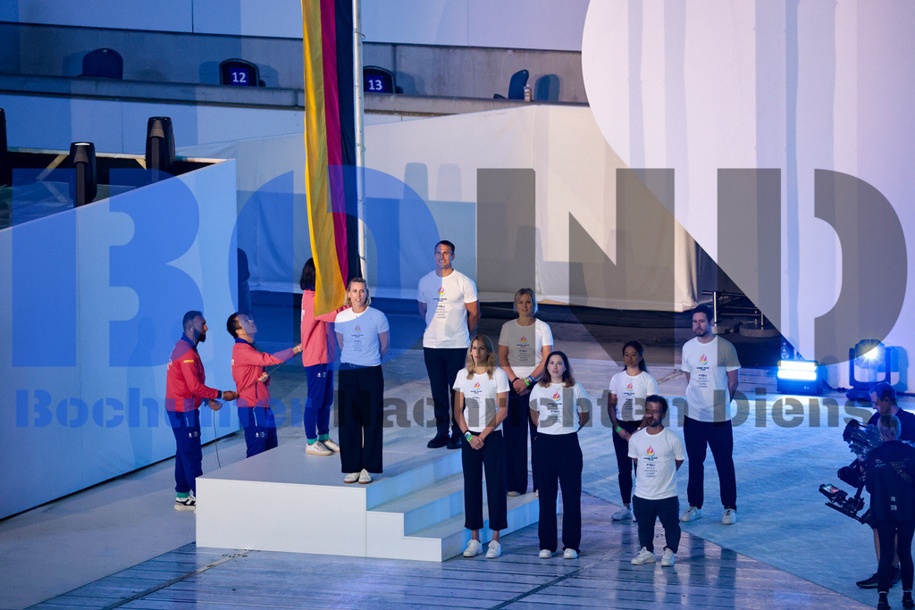 SES_TTGOPC20250716-166 | bond - Realisiert mit Pictrs.com